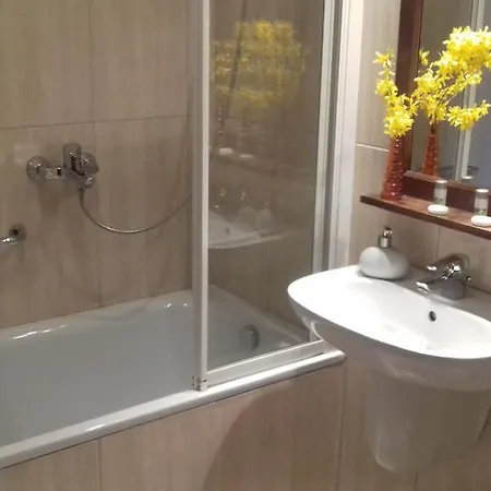 Birdland Mediterran Apartman アパート Bük